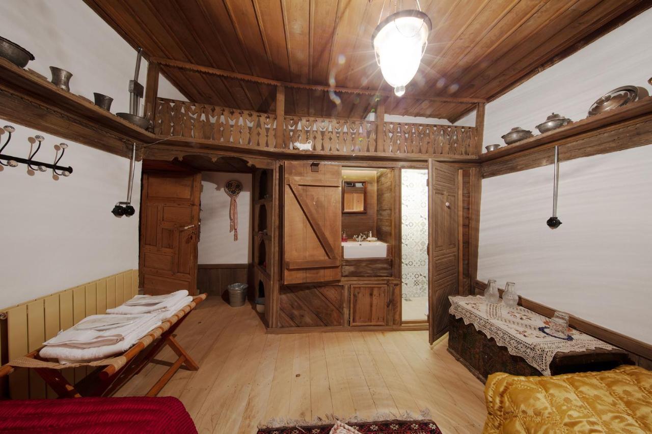 Yeniceri Ahmet Aga Konagi Antalya Exterior photo